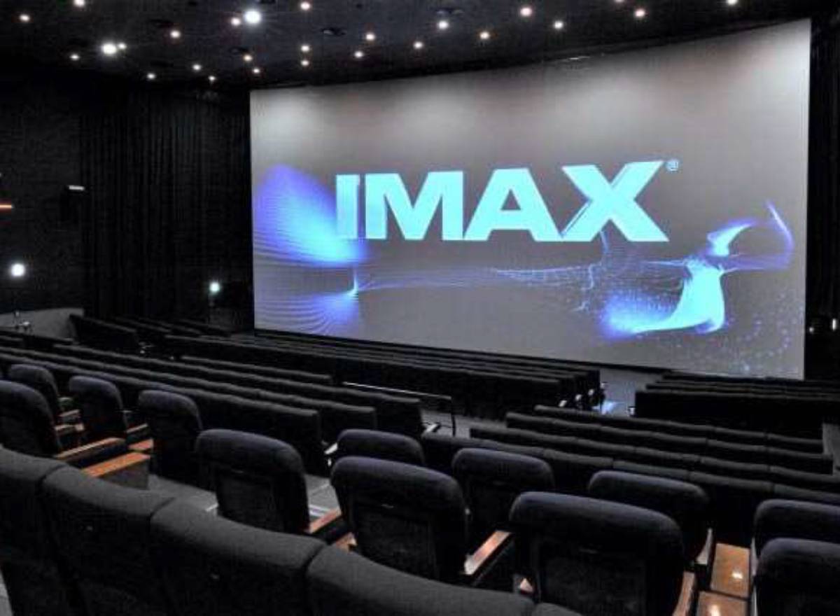 Кинотеатр аймолл. Кинотеатр аймакс Новокузнецк. Зал IMAX Sapphire. IMAX Sapphire Питерлэнд. Кинотеатр Океания зал IMAX.